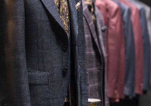 Tailor in Hoi An Open Late for Tourists – Where to Get a Custom Suit After Hours 